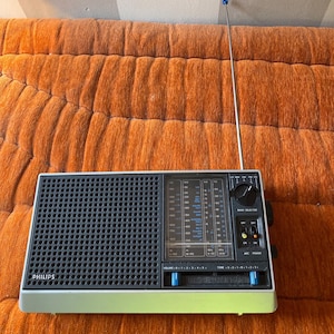 Retro Philips 90RL750 /22 1976 Multi-Band Radio, old radio, vintage radio, retro tech, tube radio