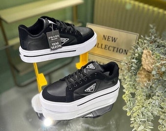 Black and White Light Sole Patent Leather Detailed Stylish Men's Shoes