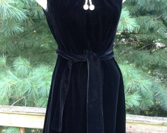 Vintage Black Velvet Dress Pearl Neck line