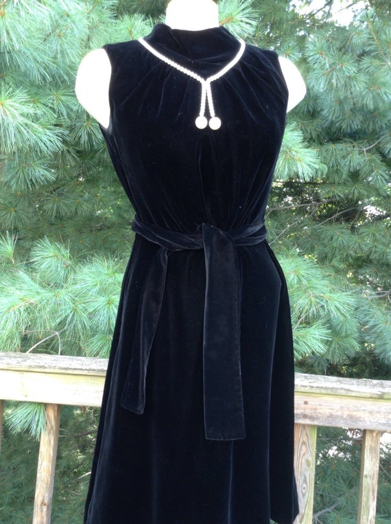 Vintage Black Velvet Dress Pearl Neck line
