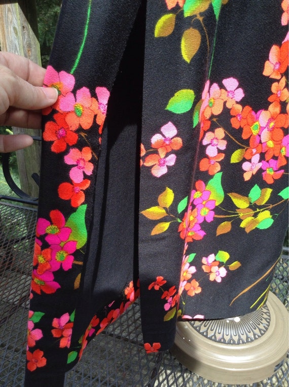 Vintage Black and Pink Floral Maxi Skirt Side Sli… - image 4