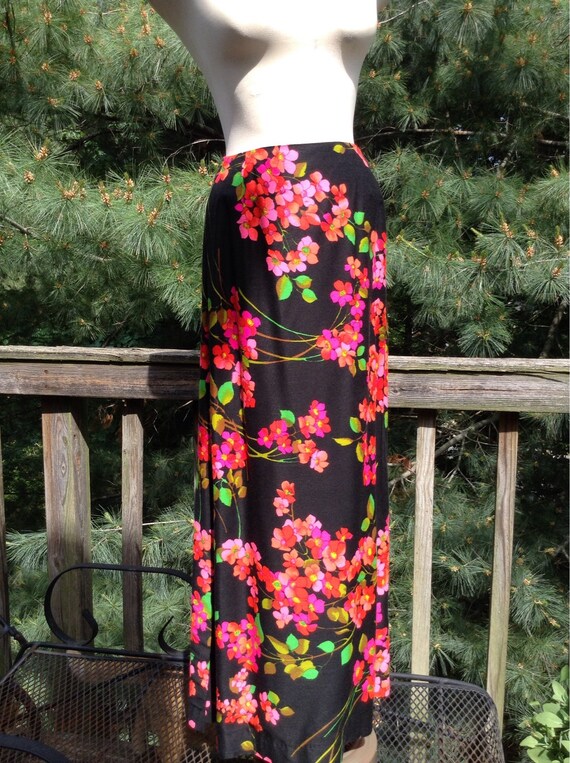 Vintage Black and Pink Floral Maxi Skirt Side Sli… - image 2