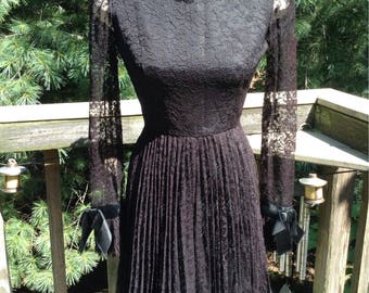 Vintage Geoffrey Beene Black Lace Cocktail Dress