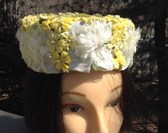 Vintage toque Floral jaune de chrysanthème blanc