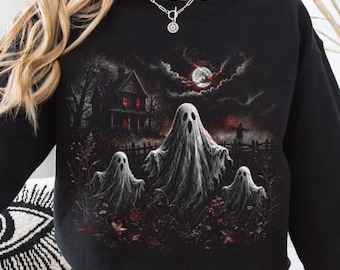 Sudadera de fantasmas de Halloween, camiseta de fantasma embrujado, camiseta de fantasma espeluznante, sudadera de noche espeluznante de luna roja, camiseta gótica espeluznante de temporada, luna roja