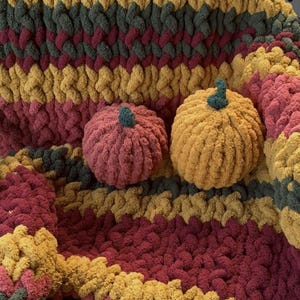 Fall Chunky Blanket Handmade,Soft & Cozy Handmade Gift Chunky Knit Blanket,Fall decor,Handmade With Love,Super chunky  throw,Perfect gift