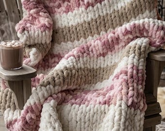 Manta gruesa tejida a mano, hecha a mano, a rayas rosas, crema y topo, regalo de Navidad, manta gruesa tejida a mano, regalo para baby shower, regalo de boda
