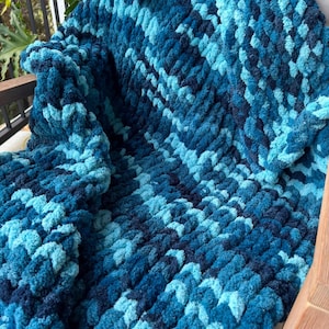 Ocean Chunky Blanket Handmade,Soft & Cozy Handmade Gift Chunky Knit Blanket,Trhrow size, Handmade With Love,Super chunky blanket throw