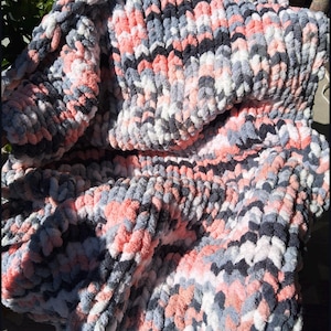Multicolor Chunky Blanket Handmade,Soft & Cozy Handmade Gift Chunky Knit Blanket,Trhrow size, Handmade With Love,Super chunky blanket throw