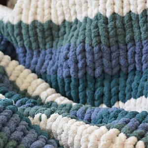 Chunky Blanket Handmade,Soft & Cozy Handmade Gift Chunky Knit Blanket,Queen size, Handmade With Love,Super chunky blanket throw,Perfect gift