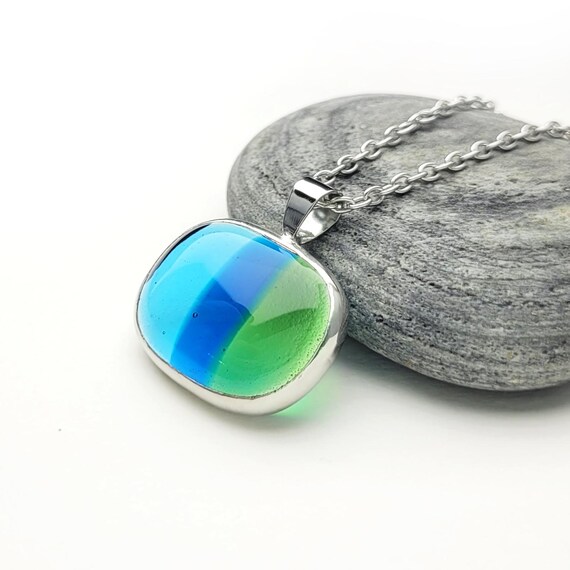 フューズドステンドグラスペンダント（A447） - Etsy 日本