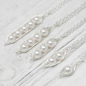 Twin Sister Gift, Best Friend Gift, Pea In Pod Jewelry, White Pearl Necklace, New Mom Keepsake, Valentine Grandma Birthday Jewelry