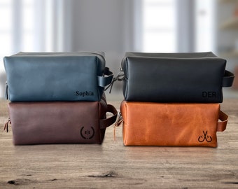 Personalized Leather Toiletry Bag, Gift for Him, Men's Travel Dopp Kit, Personalized Groomsmen Gifts, Gift for Dad, Boyfriend Husband Father