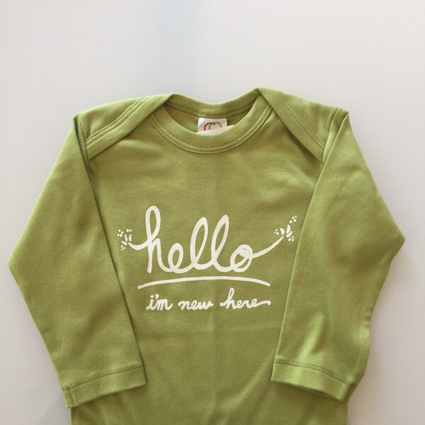 Hello I'm New Here, funny baby gift, gender neutral baby, green white baby (long sleeves 6-12m)