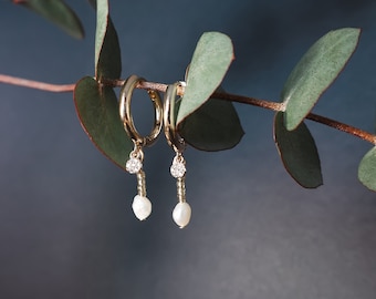Hoop earrings with pearls, hoop earrings, handmade jewelry, bijoux en perle