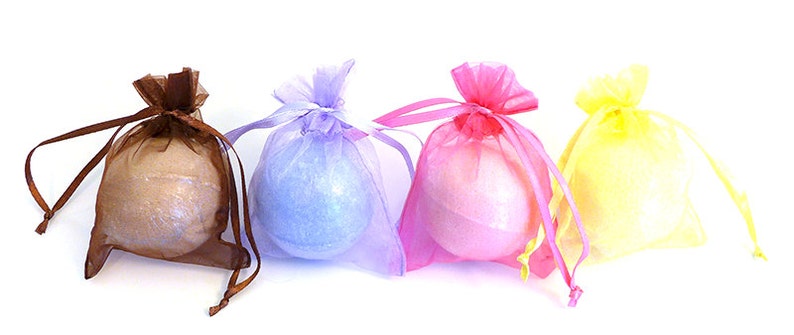Handmade Bath Bombs image 1