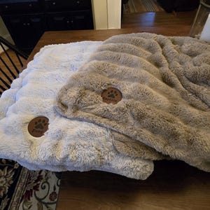 Personalized Faux Rabbit Fur Blanket, Double Sided Ultra Soft Plush Throw with Leather Patch, Custom Name Gift, Cozy Couch and Bedroom Decor