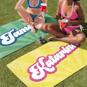 Groovy RETRO 70&#39;s Style Personalized Beach Towel, Personalized Name Bath Towel, Custom Pool Towel With Name, Outside Birthday Vacation Gift