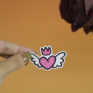 flying heart patch, angel patch, iron on patch, embroidered patch, applique, iron on clothing labels,