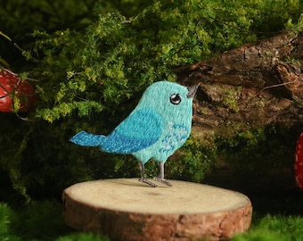 aesthetic gorgeous stick on tiny bird patch, oriole, iron on patch, embroidered patch, applique, iron on clothing labels,