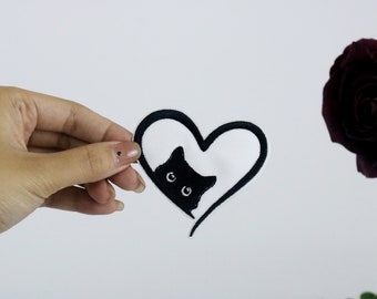 black cat hides in the heart patch, iron on patch, embroidered patch, applique, iron on clothing labels,
