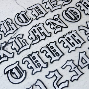 Parche de letras y números personalizados góticos blancos, letras para planchar en camisetas, parche bordado, letras del alfabeto para planchar, parche con nombre