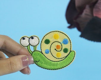 green snail patch, iron on patch, embroidered patch, applique, iron on clothing labels,