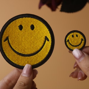 スマイルフェイスパッチ、貼り付け、かわいい、絵文字、アイロン接着パッチ、刺繍パッチ、アップリケ、アイロン接着衣類ラベル、