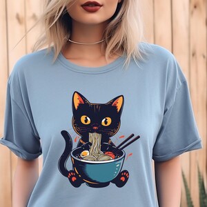 Chemise chat nouilles couleurs confort, T-shirt chat ramen, chemises pour amoureux de la nourriture, t-shirts nouilles chat noir, t-shirts chat rétro, chemises pour amoureux des chats