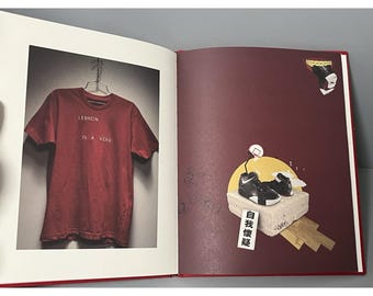 LEBRON JAMES -Chamber Of Fear- 2004 Nike Limited Edition Advertising book- Rare