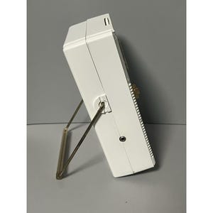 Vintage Emerson 988 "Rambler" Neva Break Pocket Radio - White- Kind Of Works image 4