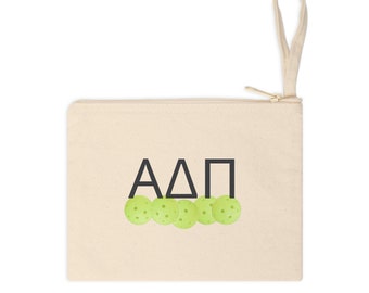 Bolsa con cremallera para accesorios Alpha Delta Pi Pickleball para el jugador de pickleball. Accesorio de hermandad para miembro reciente o exalumna.