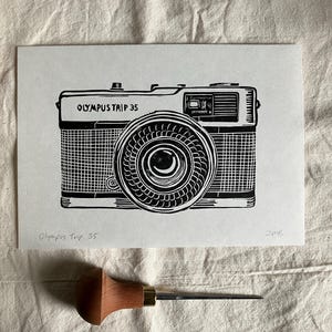 Olympus Trip 35 handgedrukte linosnede