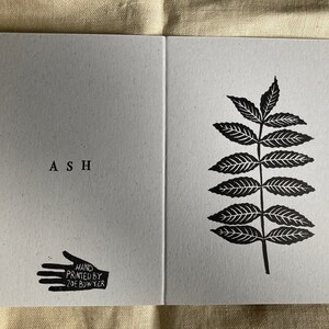 Carte de voeux linogravure feuille de frêne imprimée à la main - encre noire