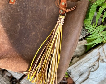 Charm para bolso con borlas Deluxe - Amarillo girasol y marrón