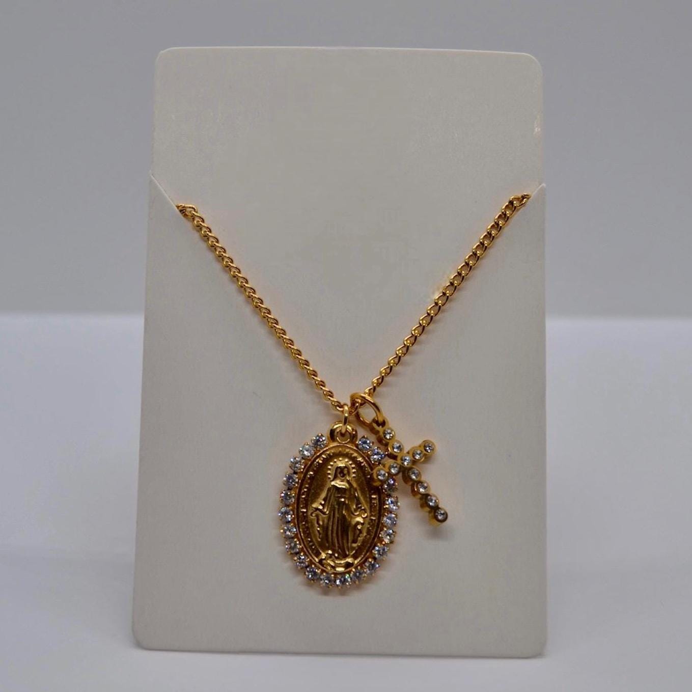 Collana Trendy Multistrato Collana con Ciondolo in Oro per Le Donne Punk Multistrato Catena Girocollo Accessori per Gioielli Collana Trendy Multistrato Collana con Ciondolo in Oro per Le Donne Punk Multistrato Catena Girocollo Accessori per Gioielli