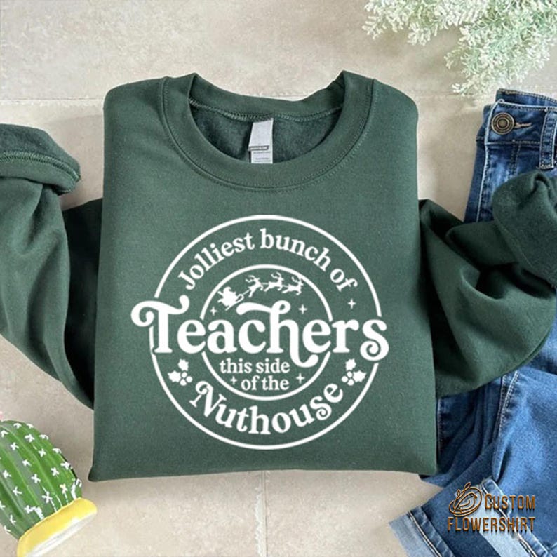 a green shirt that says teachers on it
