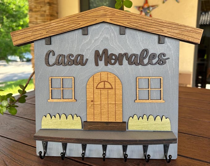 Custom Home Key Holder with Family Name | 2 Sizes Available | Color Options