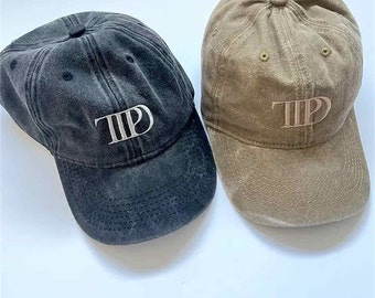 El Departamento de Poetas Torturados inspiró sombrero bordado, regalo