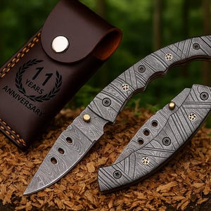 Custom Damascus Pocket Knife-Engraved Folding Knife for Men-Personalized Gift for Boyfriend-Monogrammed Gift for Groomsman Best man Gift