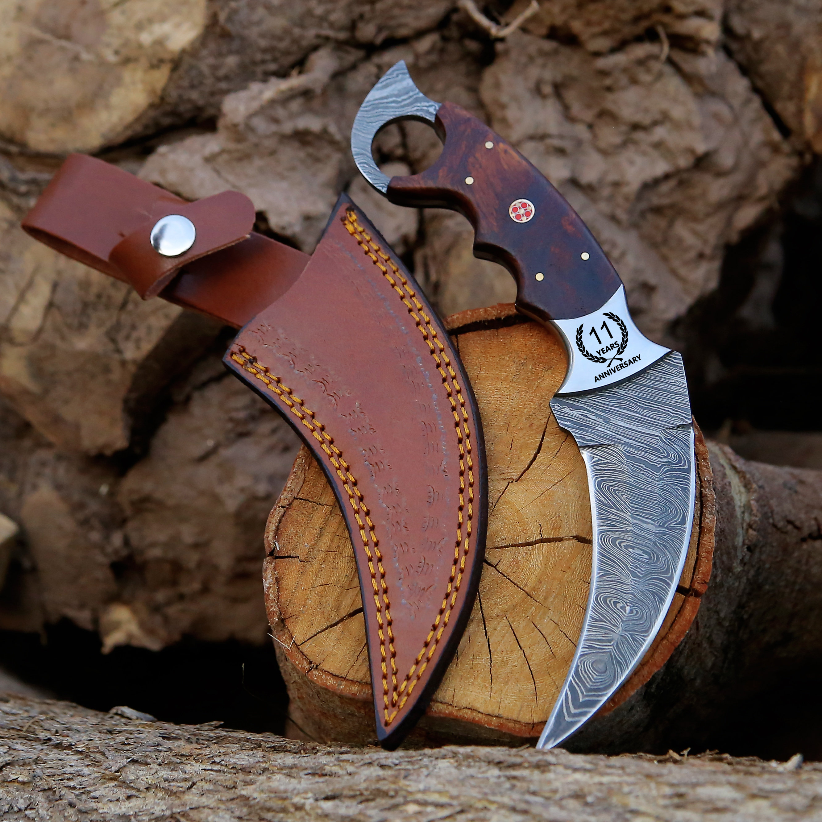 Custom Damascus Steel Karambit Knife-Personalized Hunting Knife, Groomsman Gift, EDC Camping Blade, Gift for Boyfriend or dad Husband Gift