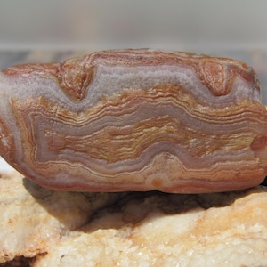 Exquisitely complex Lake Superior banded agate