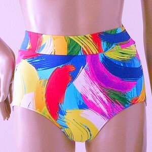 Fondo del costume da bagno bikini a vita alta in stampa pennellata in S-M-L-XL