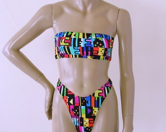 80s 90s Thong Bikini Bottom y Strapless Bandeau Top en Jazz Print en S.M.L.XL.