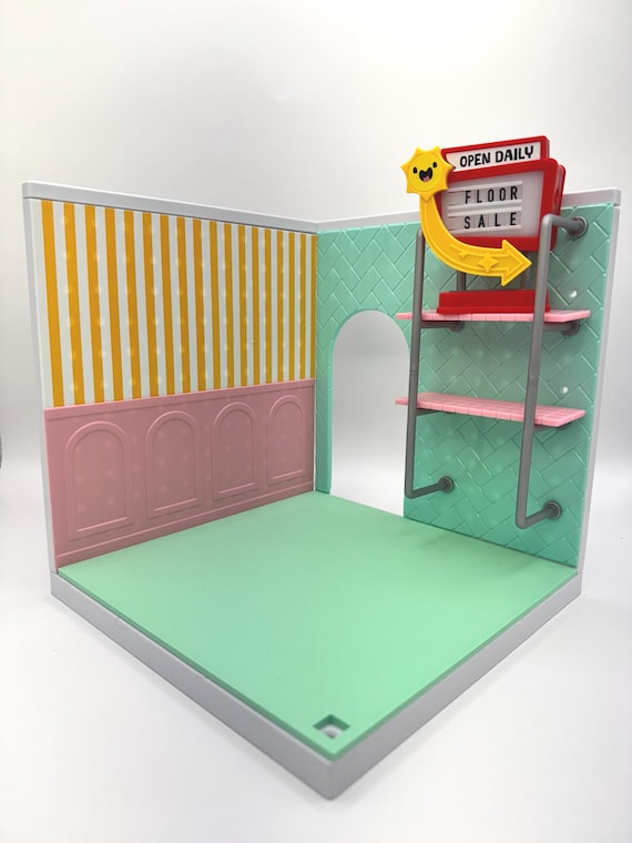 Solid Floor Compatible with Miniverse Spaces