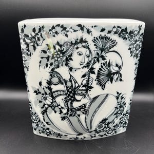 Vintage MCM - Rosenthal (Germany) Bjorn Wiinblad Large &quot;ECLIPSE&quot; Porcelain 11&quot; B&W Floral Vase - Signed