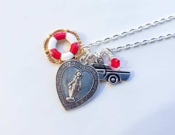 Billy Necklace| Charm Necklace on 18