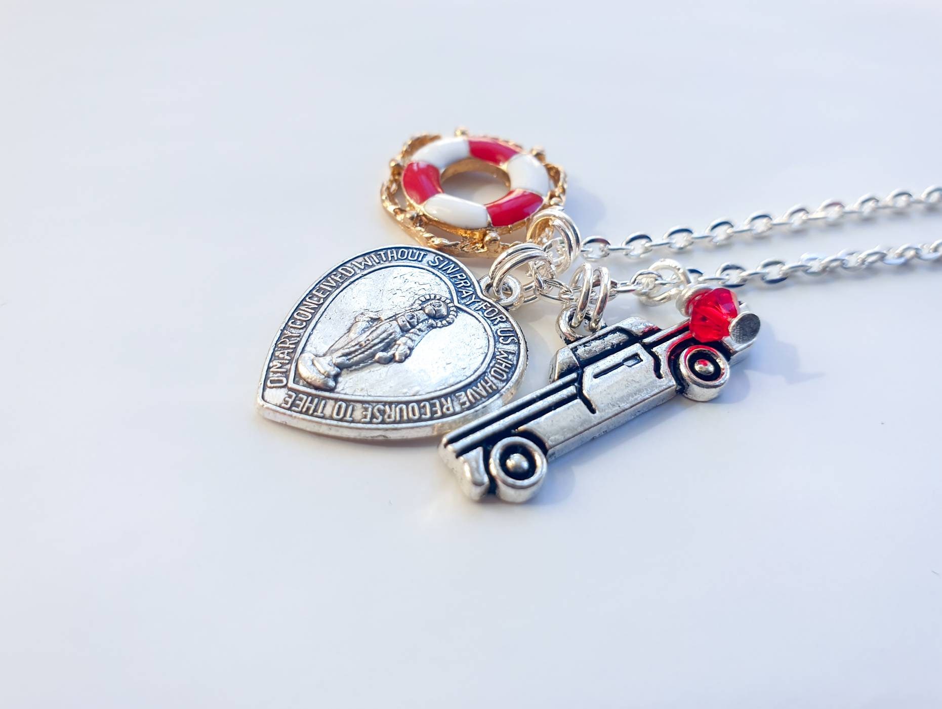 Billy Necklace| Charm Necklace on 18