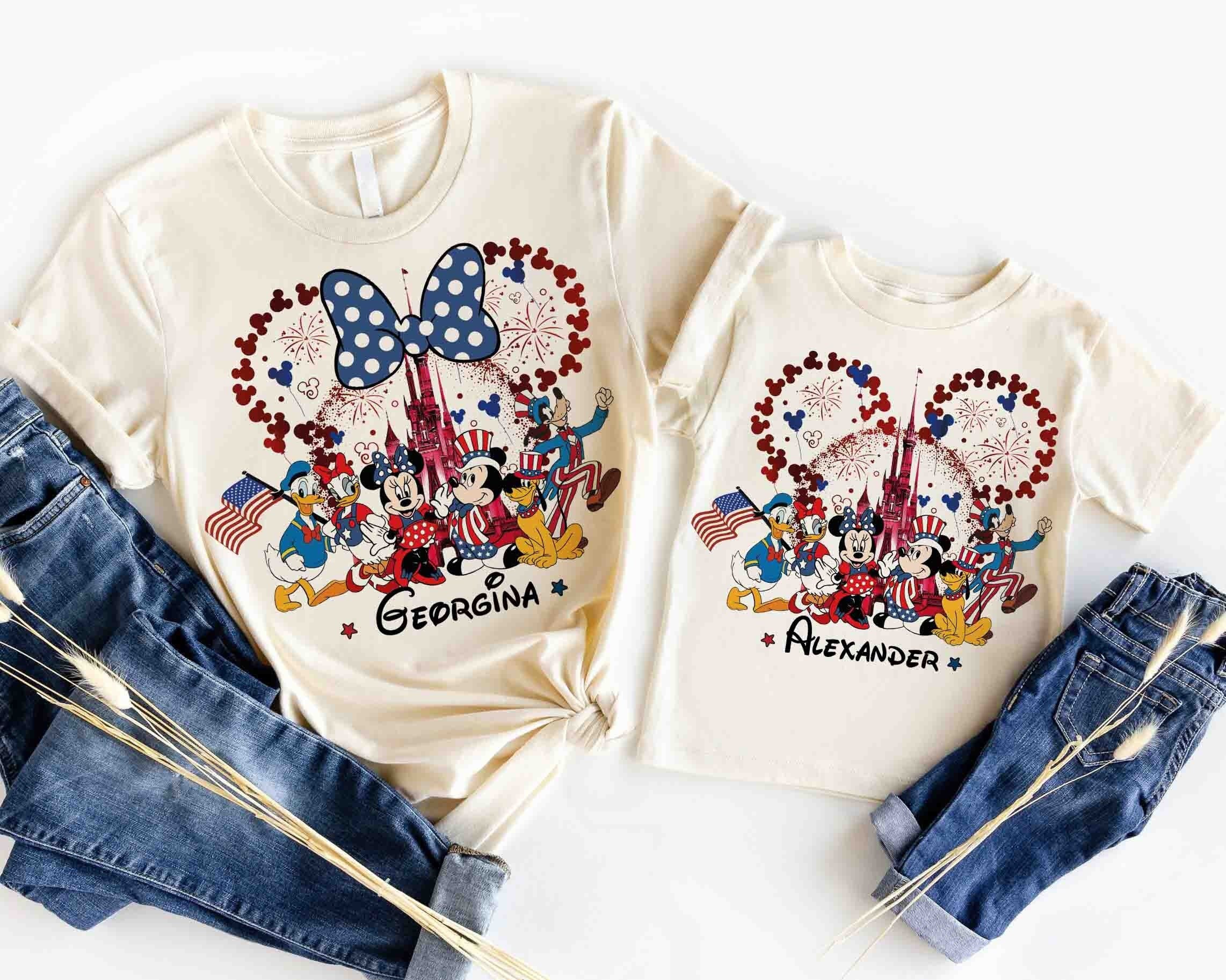 【Disney】Walt Disney World July 4th ミッキーマウス Tシャツ New Red White and Blue Mickey 4th of July 2025 Apparel at