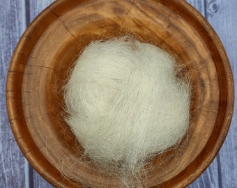 Karakul Wool Roving - White Lamb Fleece - SE2SE